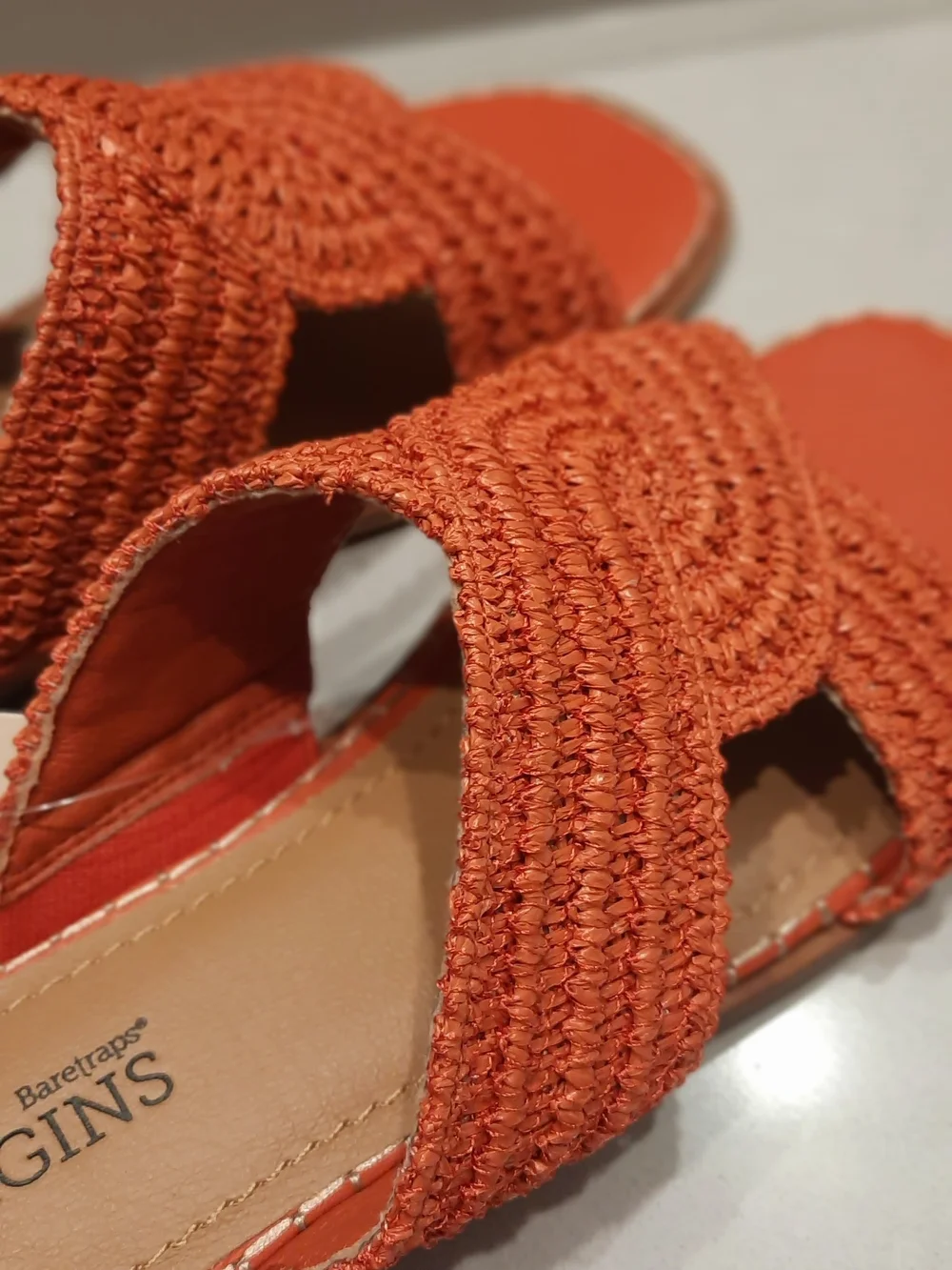 BareTraps breathable woven